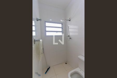 Casa à venda com 200m², 2 quartos e 2 vagasBanheiro - Casa 2