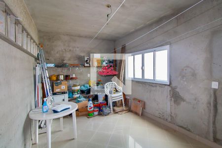 Casa à venda com 200m², 2 quartos e 2 vagasDispensa 