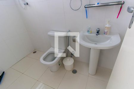 Casa à venda com 200m², 2 quartos e 2 vagasBanheiro - Casa 2