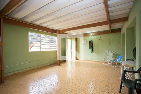 Casa à venda com 200m², 3 quartos e 2 vagasSalão