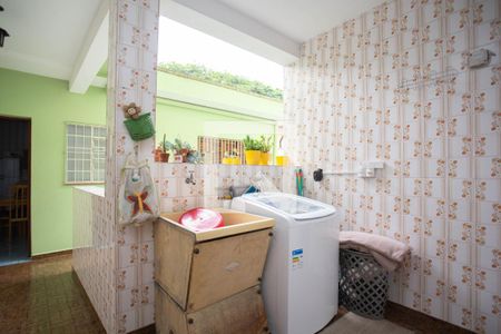 Casa à venda com 200m², 3 quartos e 2 vagasÁrea de Serviço