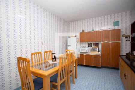 Casa à venda com 200m², 3 quartos e 2 vagasCozinha