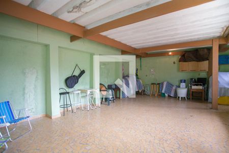 Casa à venda com 200m², 3 quartos e 2 vagasSalão