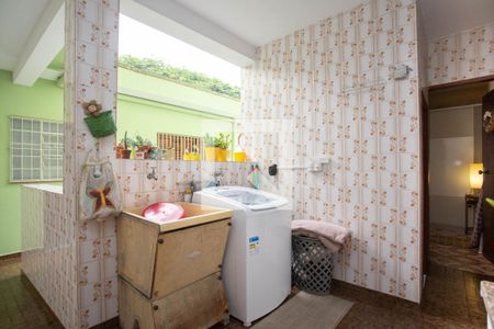 Casa à venda com 200m², 3 quartos e 2 vagasÁrea de Serviço