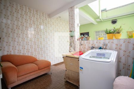 Casa à venda com 200m², 3 quartos e 2 vagasÁrea de Serviço