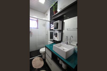 Casa à venda com 300m², 4 quartos e 1 vaga Casa à venda com 300m², 4 quartos e 1 vagaBanheiro 2