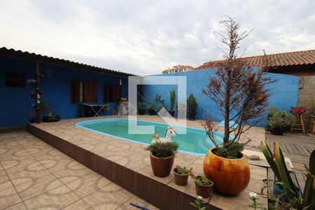 Casa à venda com 300m², 4 quartos e 1 vaga Casa à venda com 300m², 4 quartos e 1 vagaÁrea comum - Piscina