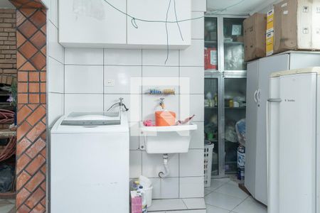 Casa para alugar com 220m², 3 quartos e 2 vagas Casa para alugar com 220m², 3 quartos e 2 vagasLavanderia