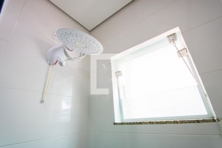 Apartamento à venda com 132m², 2 quartos e 1 vaga Apartamento à venda com 132m², 2 quartos e 1 vagaBanheiro social