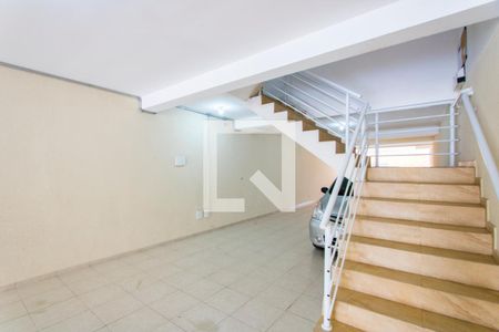 Apartamento à venda com 132m², 2 quartos e 1 vaga Apartamento à venda com 132m², 2 quartos e 1 vagaGaragem
