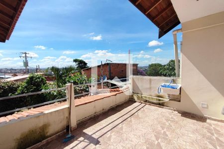 Casa para alugar com 90m², 2 quartos e 1 vaga Casa para alugar com 90m², 2 quartos e 1 vagaÁrea de Serviço