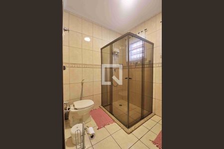 Casa à venda com 272m², 3 quartos e 6 vagasBanheiro social 1