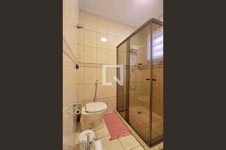 Casa à venda com 272m², 3 quartos e 6 vagasBanheiro social 1