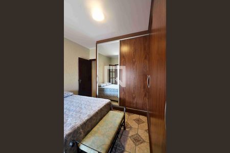 Casa à venda com 272m², 3 quartos e 6 vagasQuarto 3 - Suíte