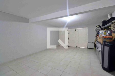 Casa à venda com 272m², 3 quartos e 6 vagasGaragem