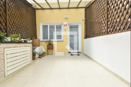 Casa de condomínio à venda com 136m², 3 quartos e 2 vagasGaragem Churrasqueira