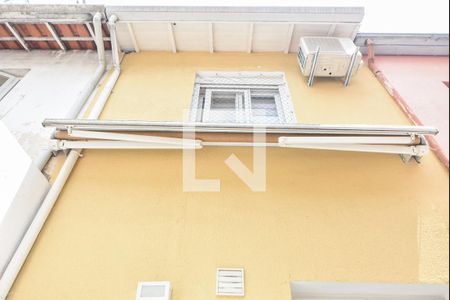 Casa de condomínio à venda com 136m², 3 quartos e 2 vagasLavanderia