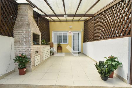 Casa de condomínio à venda com 136m², 3 quartos e 2 vagasGaragem Churrasqueira