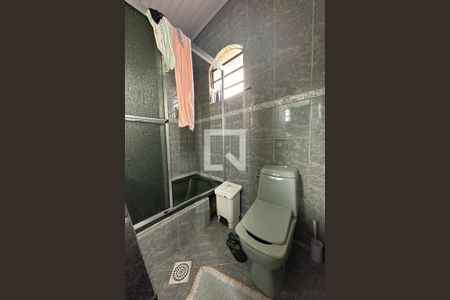 Casa à venda com 196m², 3 quartos e 1 vagaBanheiro 1