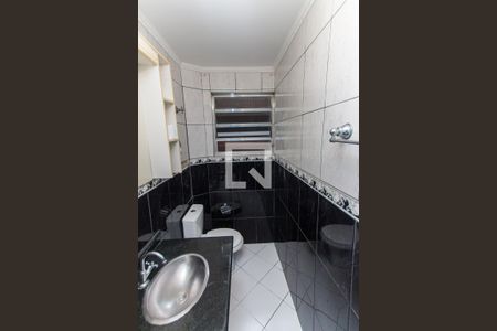 Apartamento à venda com 133m², 3 quartos e sem vaga Apartamento à venda com 133m², 3 quartos e sem vagaBanheiro