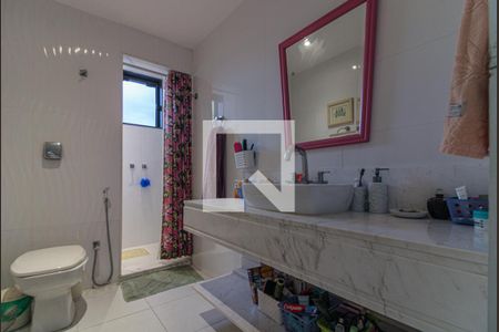 Apartamento à venda com 262m², 3 quartos e 2 vagasSuíte 2 - Banheiro