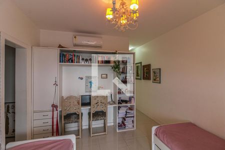 Apartamento à venda com 262m², 3 quartos e 2 vagasSuíte 2
