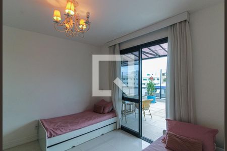 Apartamento à venda com 262m², 3 quartos e 2 vagasSuíte 2