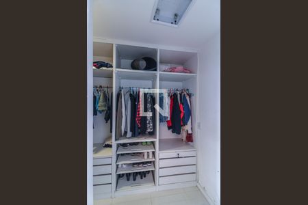 Apartamento à venda com 262m², 3 quartos e 2 vagasSuíte 2 - Closet