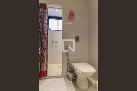 Apartamento à venda com 262m², 3 quartos e 2 vagasSuíte 1 - Banheiro