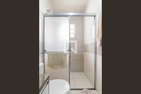 Casa para alugar com 206m², 4 quartos e 2 vagas Casa para alugar com 206m², 4 quartos e 2 vagasBanheiro da Suite