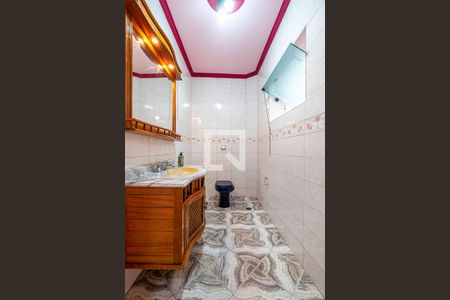 Casa à venda com 440m², 4 quartos e 4 vagas Casa à venda com 440m², 4 quartos e 4 vagasLavabo