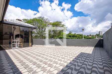 Casa à venda com 440m², 4 quartos e 4 vagas Casa à venda com 440m², 4 quartos e 4 vagasTerraço