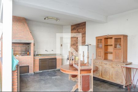 Casa à venda com 500m², 4 quartos e 6 vagas Casa à venda com 500m², 4 quartos e 6 vagasChurrasqueira