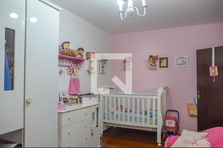 Casa à venda com 500m², 4 quartos e 6 vagas Casa à venda com 500m², 4 quartos e 6 vagasQuarto 4 - Suíte