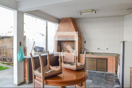 Casa à venda com 500m², 4 quartos e 6 vagas Casa à venda com 500m², 4 quartos e 6 vagasChurrasqueira