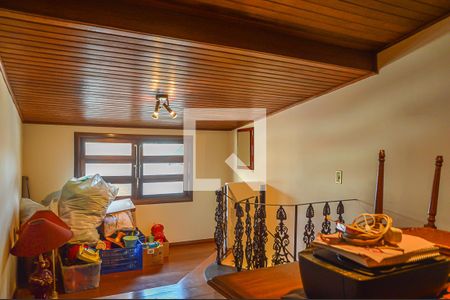 Casa à venda com 500m², 4 quartos e 6 vagas Casa à venda com 500m², 4 quartos e 6 vagasEscritório