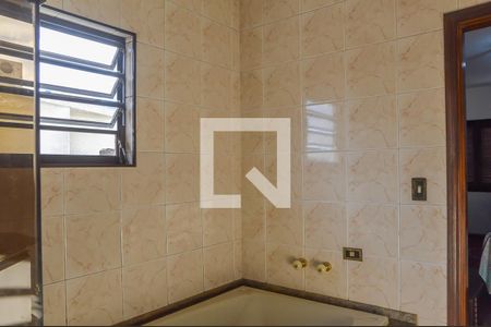 Casa à venda com 500m², 4 quartos e 6 vagas Casa à venda com 500m², 4 quartos e 6 vagasBanheiro da Suíte 3