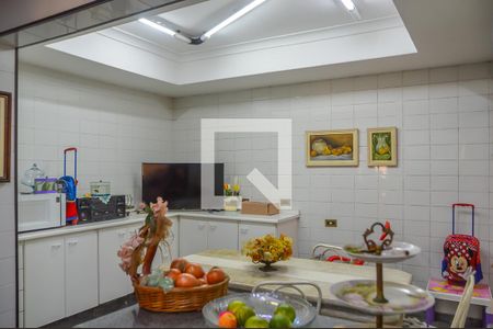 Casa à venda com 500m², 4 quartos e 6 vagas Casa à venda com 500m², 4 quartos e 6 vagasCozinha