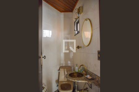 Casa à venda com 500m², 4 quartos e 6 vagas Casa à venda com 500m², 4 quartos e 6 vagasLavabo