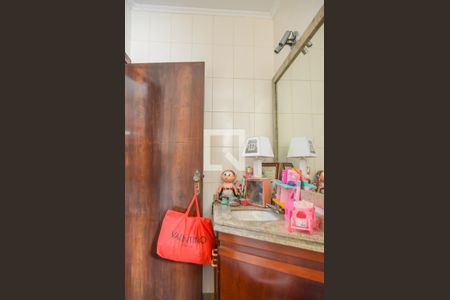 Casa à venda com 500m², 4 quartos e 6 vagas Casa à venda com 500m², 4 quartos e 6 vagasBanheiro da Suíte 4