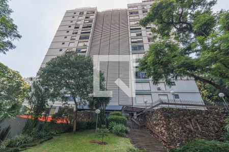 Apartamento à venda com 135m², 3 quartos e 1 vagaFachada e portaria