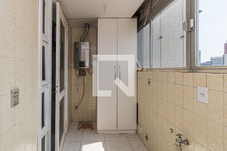 Apartamento à venda com 135m², 3 quartos e 1 vagaÁrea de Serviço