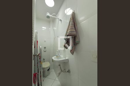 Apartamento à venda com 126m², 3 quartos e 2 vagas Apartamento à venda com 126m², 3 quartos e 2 vagasBanheiro de serviço