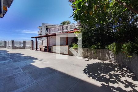 Apartamento à venda com 126m², 3 quartos e 2 vagas Apartamento à venda com 126m², 3 quartos e 2 vagasÁrea comum - Churrasqueira