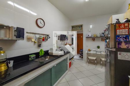Apartamento à venda com 126m², 3 quartos e 2 vagas Apartamento à venda com 126m², 3 quartos e 2 vagasCozinha