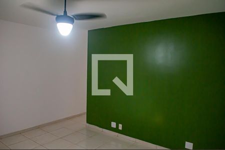 sala de apartamento para alugar com 2 quartos, 59m² em Taquara, Rio de Janeiro