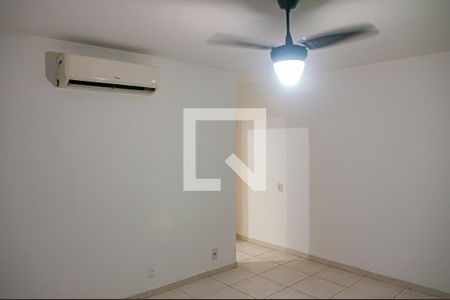 sala de apartamento para alugar com 2 quartos, 59m² em Taquara, Rio de Janeiro