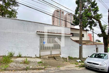 Casa à venda com 200m², 2 quartos e 2 vagasFachada