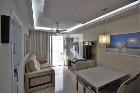 Sala de apartamento para alugar com 3 quartos, 55m² em Rocha, São Gonçalo