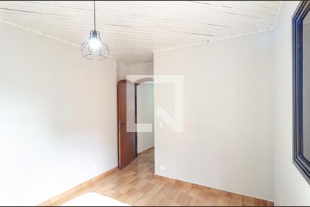 Casa à venda com 167m², 3 quartos e 2 vagasSuíte